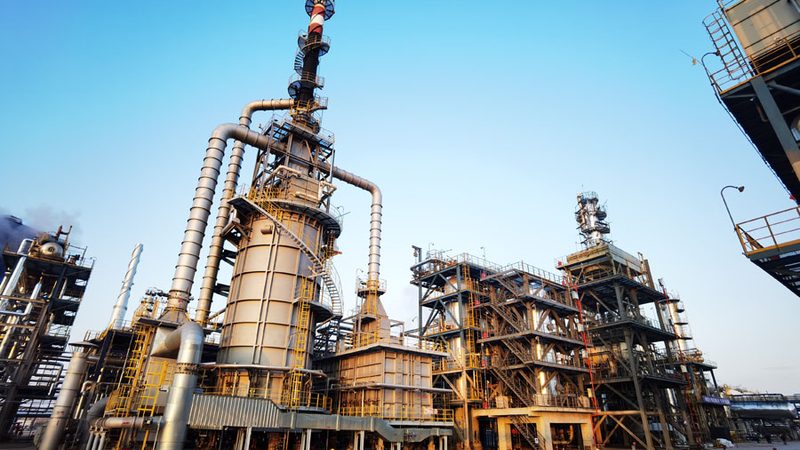 新能源工程招标资格审查：关键要素与流程解析